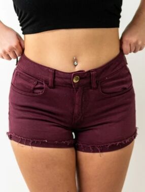 American Eagle High Rise Shortie In Burgundy Size 4